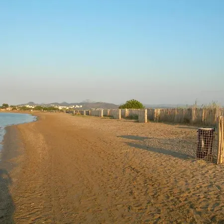 110 M2 De Terras Vue Mer, Pieds Dans L Eau Pour 6 Pers Maxi Avec Clim Et Wifi Fibre Avec 390 Places De Parking Gratuites A Proximite