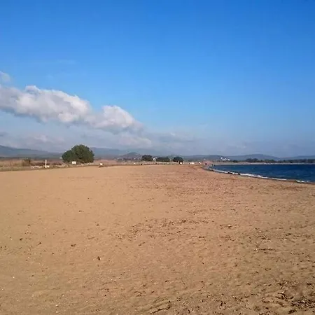 Apartment Seaside Terrace Retreat: Spacious 6-person Oasis With Sea Views Hyeres