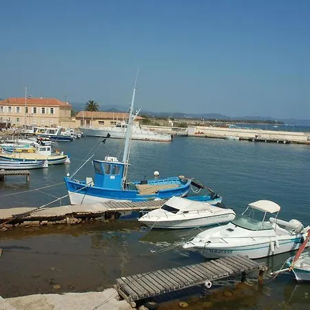 Lägenhet 110 M2 De Terras Vue Mer, Pieds Dans L Eau Pour 6 Pers Maxi Avec Clim Et Wifi Fibre Avec 390 Places De Parking Gratuites A Proximite