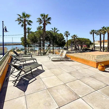 110 M2 De Terras Vue Mer, Pieds Dans L Eau Pour 6 Pers Maxi Avec Clim Et Wifi Fibre Avec 390 Places De Parking Gratuites A Proximite Apartman Hyères