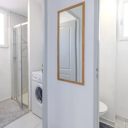 110 M2 De Terras Vue Mer, Pieds Dans L Eau Pour 6 Pers Maxi Avec Clim Et Wifi Fibre Avec 390 Places De Parking Gratuites A Proximite Apartman